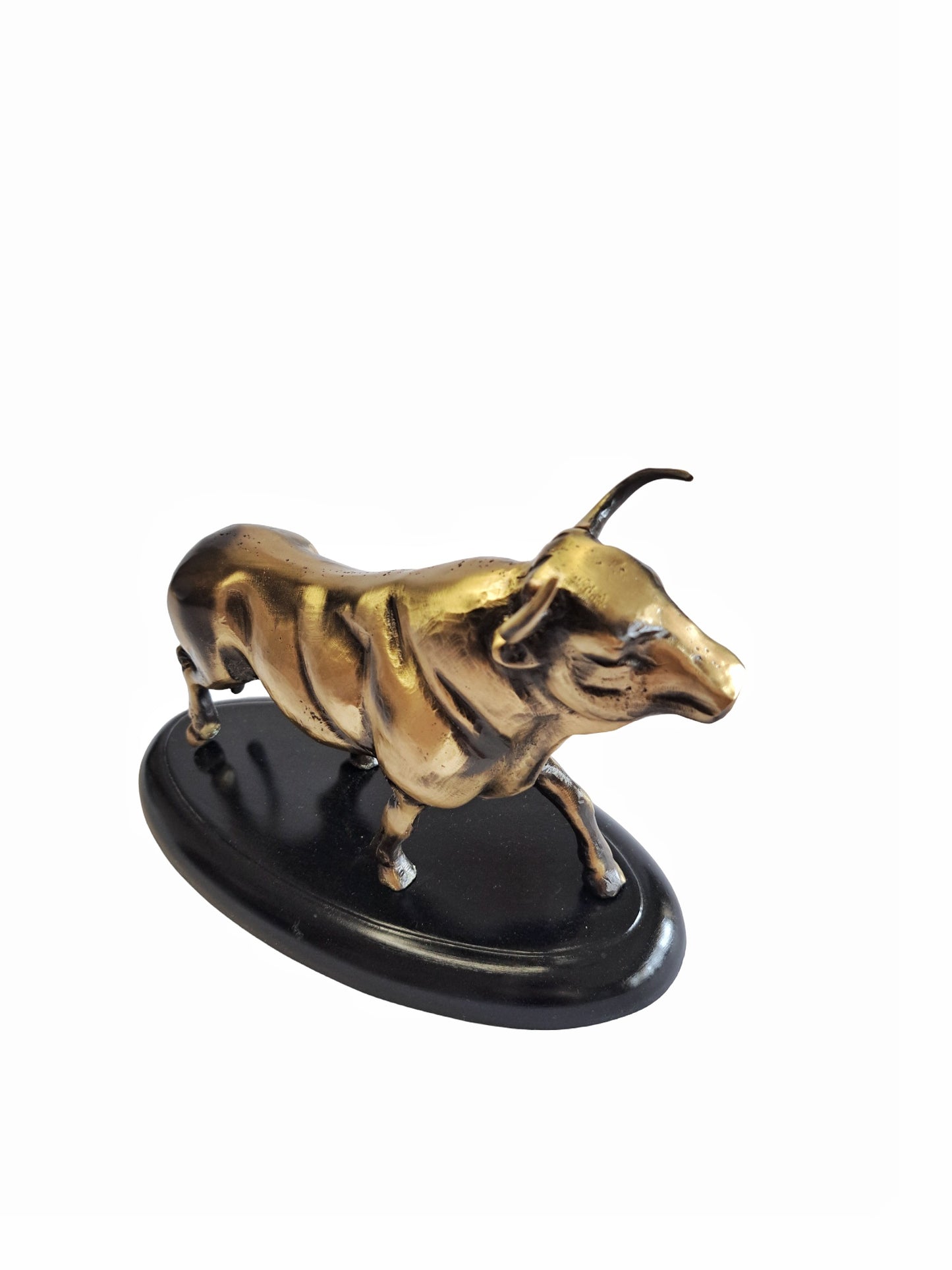 Big Size Brass Bull Statue – Handcrafted Solid Brass Decor