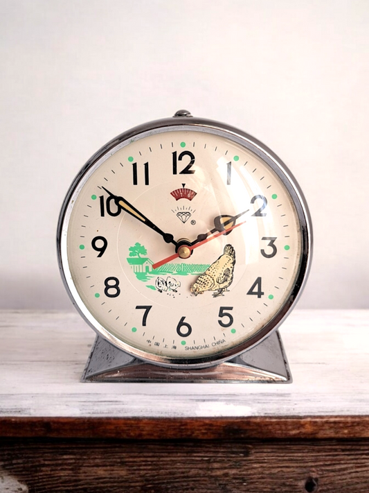 Vintage 1970s Blue Metal Alarm Clock – Rare Wind-Up Pecking Chicken Design