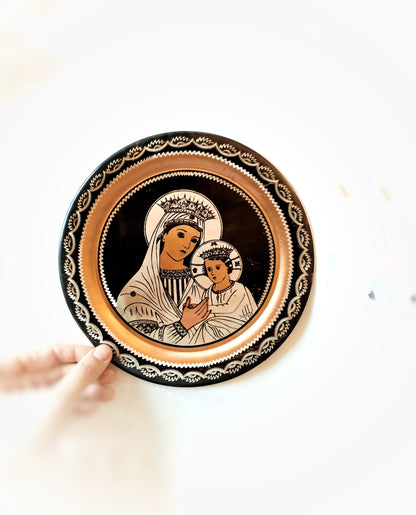 Vintage Handcrafted Copper Platter - 24cm Virgin Mary and Child Jesus Design