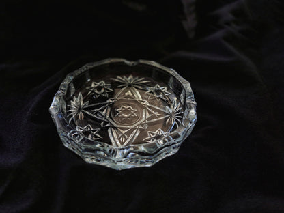 Vintage Crystal Glass Ashtray | Pinwheel Star-Cut Design | 12.5cm Diameter