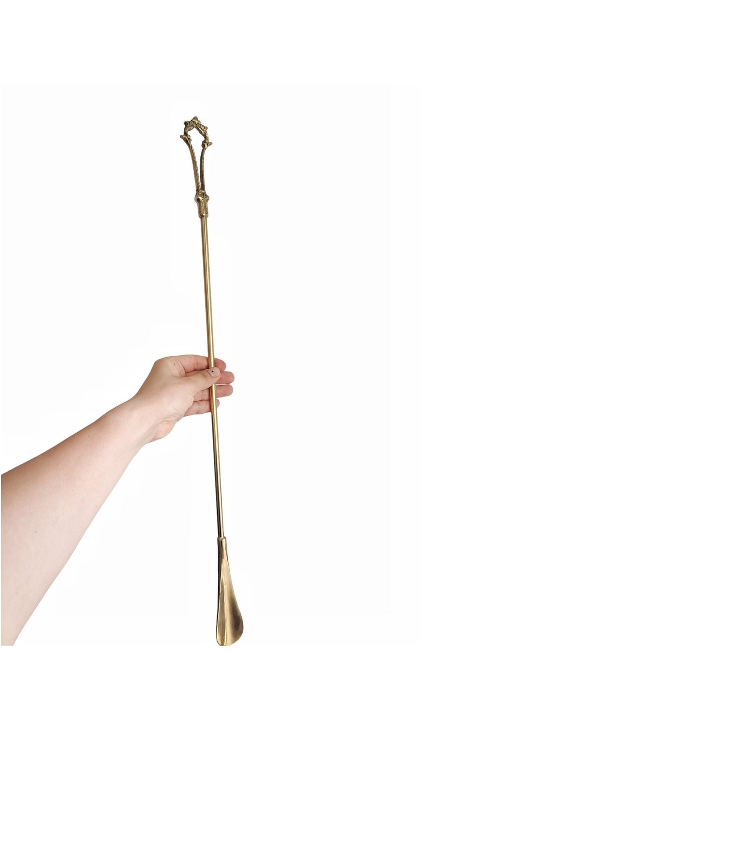 Handcrafted Brass Shoehorn – 56cm Long, Unique Gold Design, Traditional Craftsmanship, Durable and Elegant