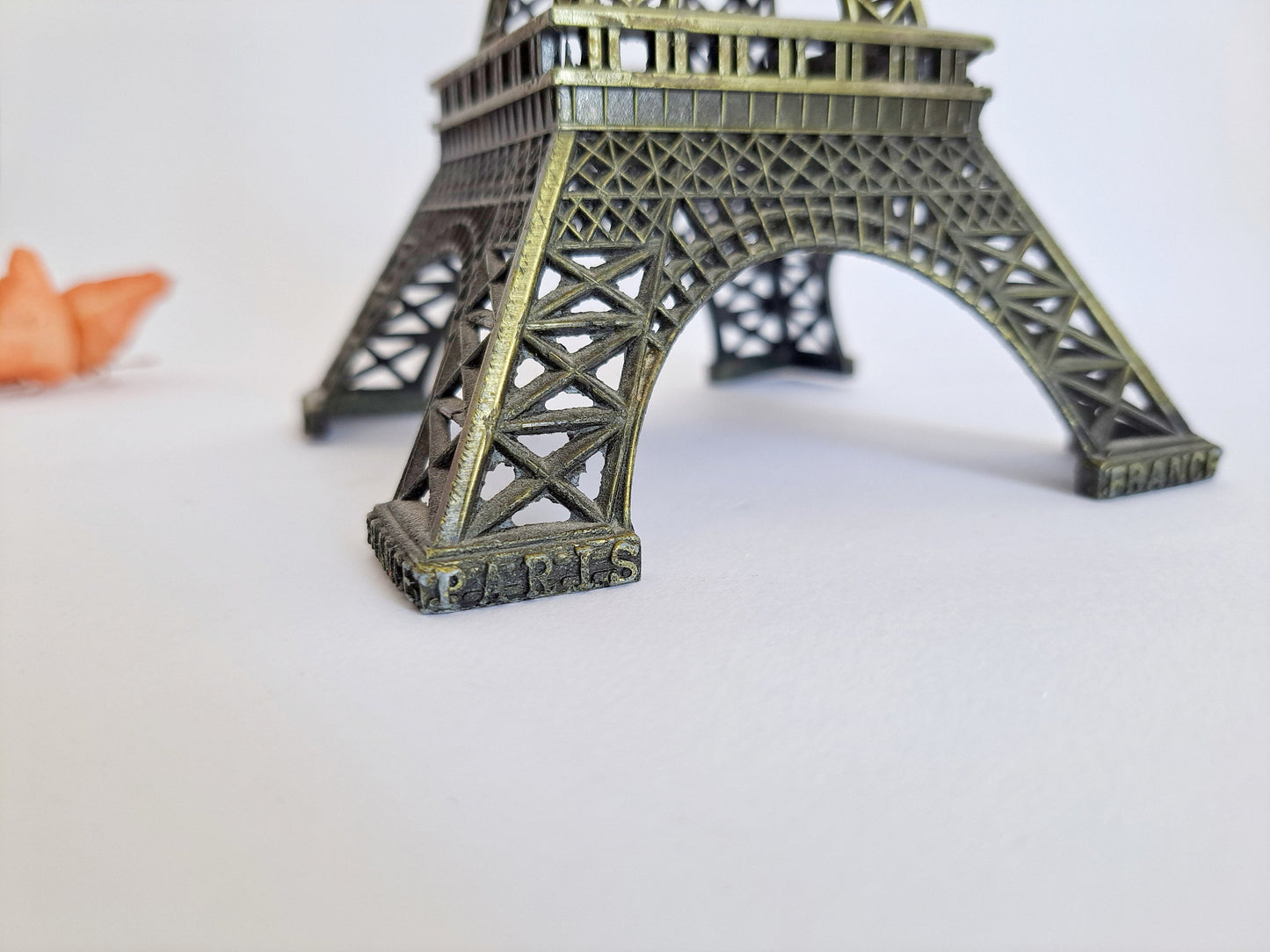 25cm Antique Brass Eiffel Tower – Parisian Landmark Replica