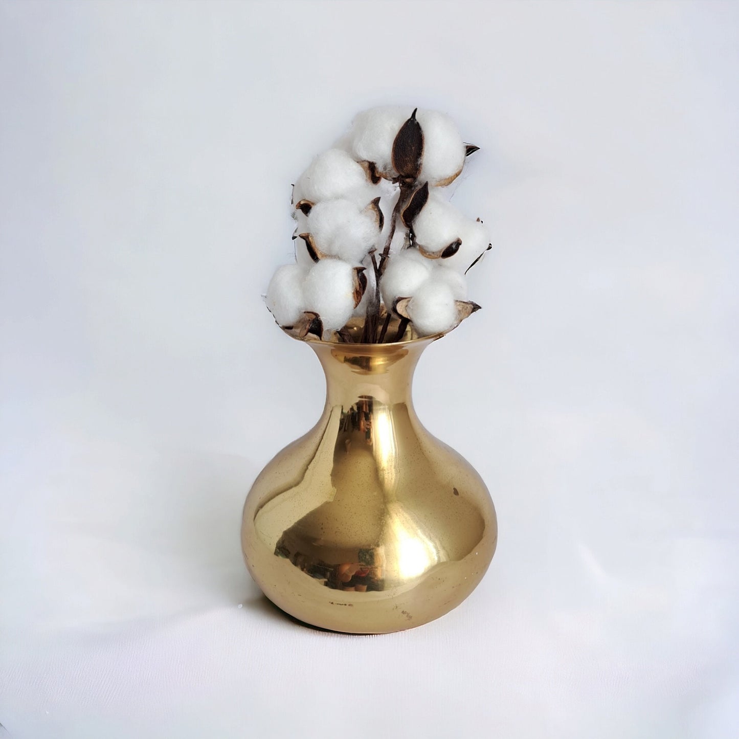 Vintage Brass Vase - Classic Elegance & Modern Style - 16cm