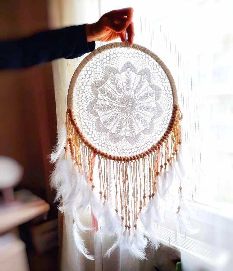 White Lace Dreamcatcher for Wall Decoration