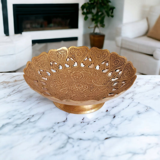 Elegant Vintage Brass Bowl – 14cm Floral Pattern, Gold