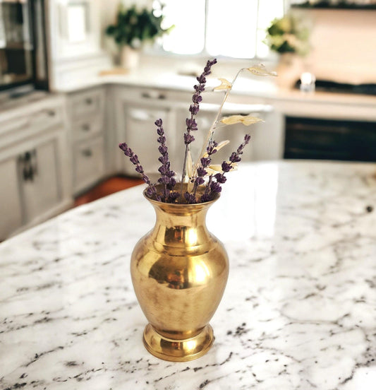 Elegant Vintage Brass Vase – 15.5cm Decorative Gold Accent, Ideal for Home Décor