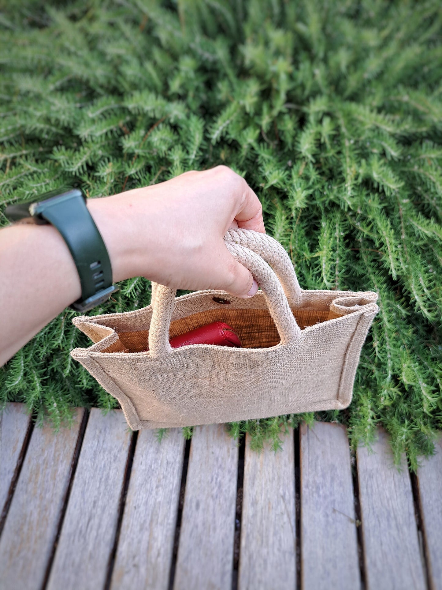 Elegant Jute Hand Bag – Beige Cotton Handle, Spacious Design