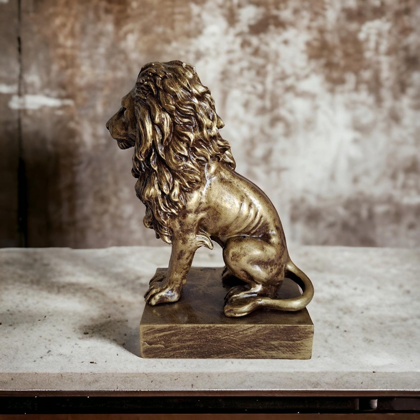 Antique Gold Lion Sculpture - Elegant Sitting Lion Statue with Marble Dust Finish - 21.5cm Decorative Accent