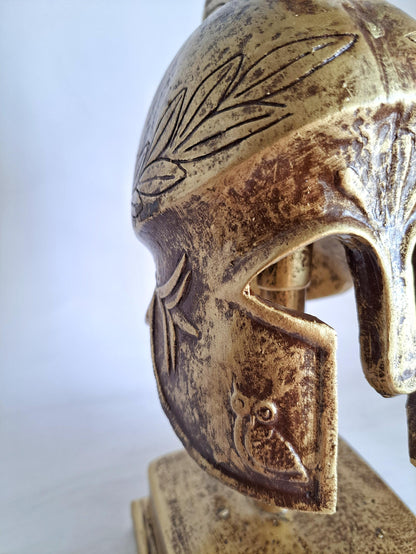 Gold Roman Helmet (Galea) Sculpture – 27cm, Handcrafted with Marble Dust and Polyester, Vintage-Style Decor